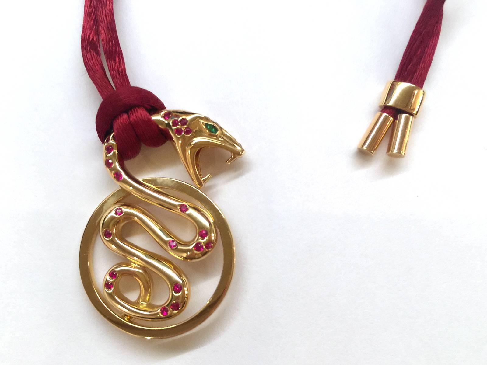 A rose gold Boucheron pendant 