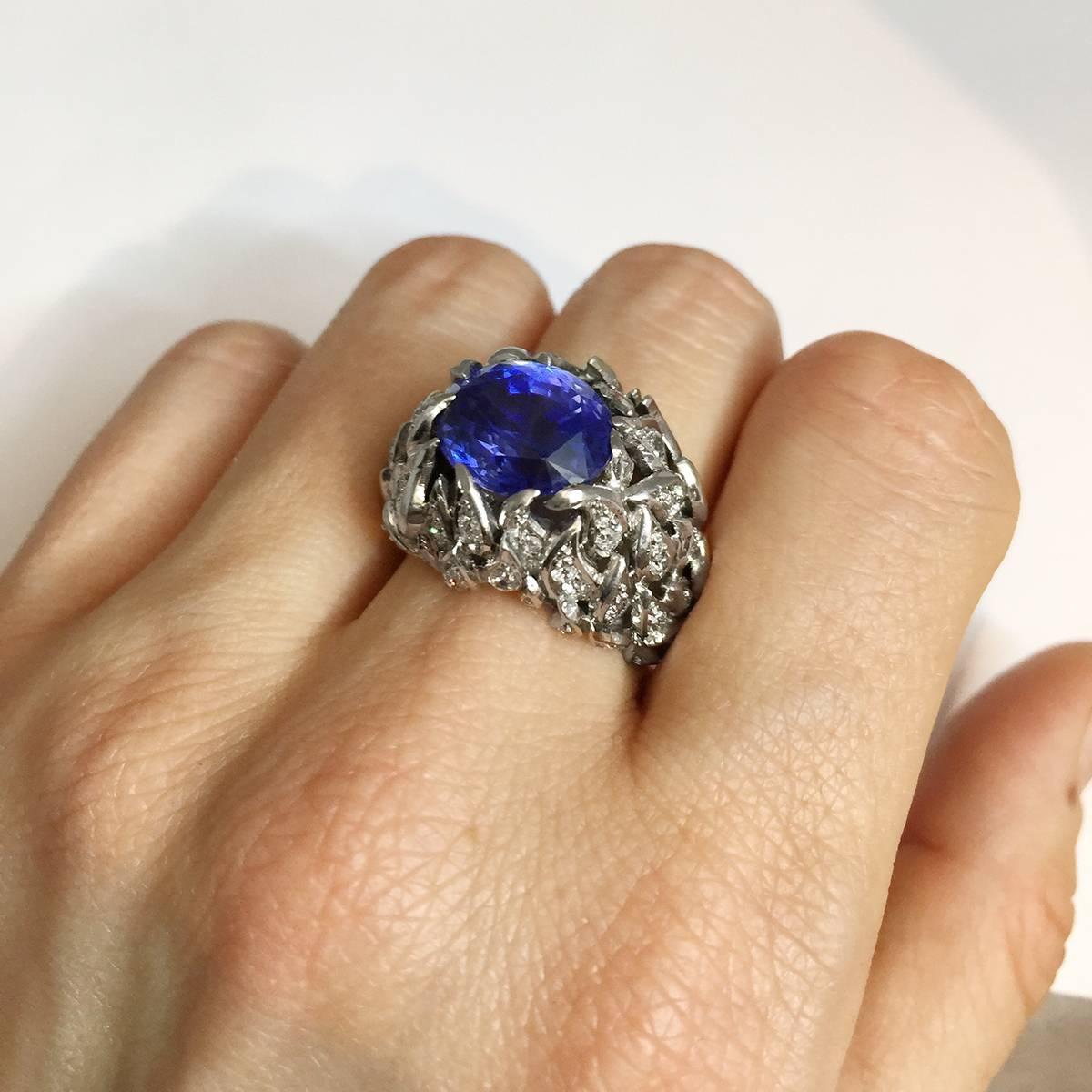 Verdura 9 Carat Burmese Sapphire Diamond Platinum Ring 2