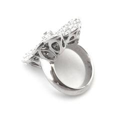 Van Cleef & Arpels Cosmos Collection Brilliant Diamonds Gold Ring