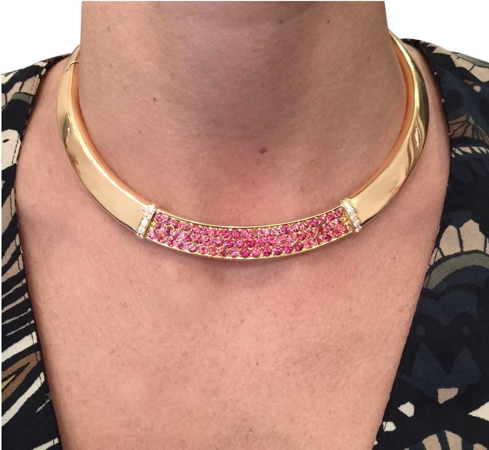 Women's or Men's Van Cleef & Arpels Pink Sapphire Diamond Gold 
