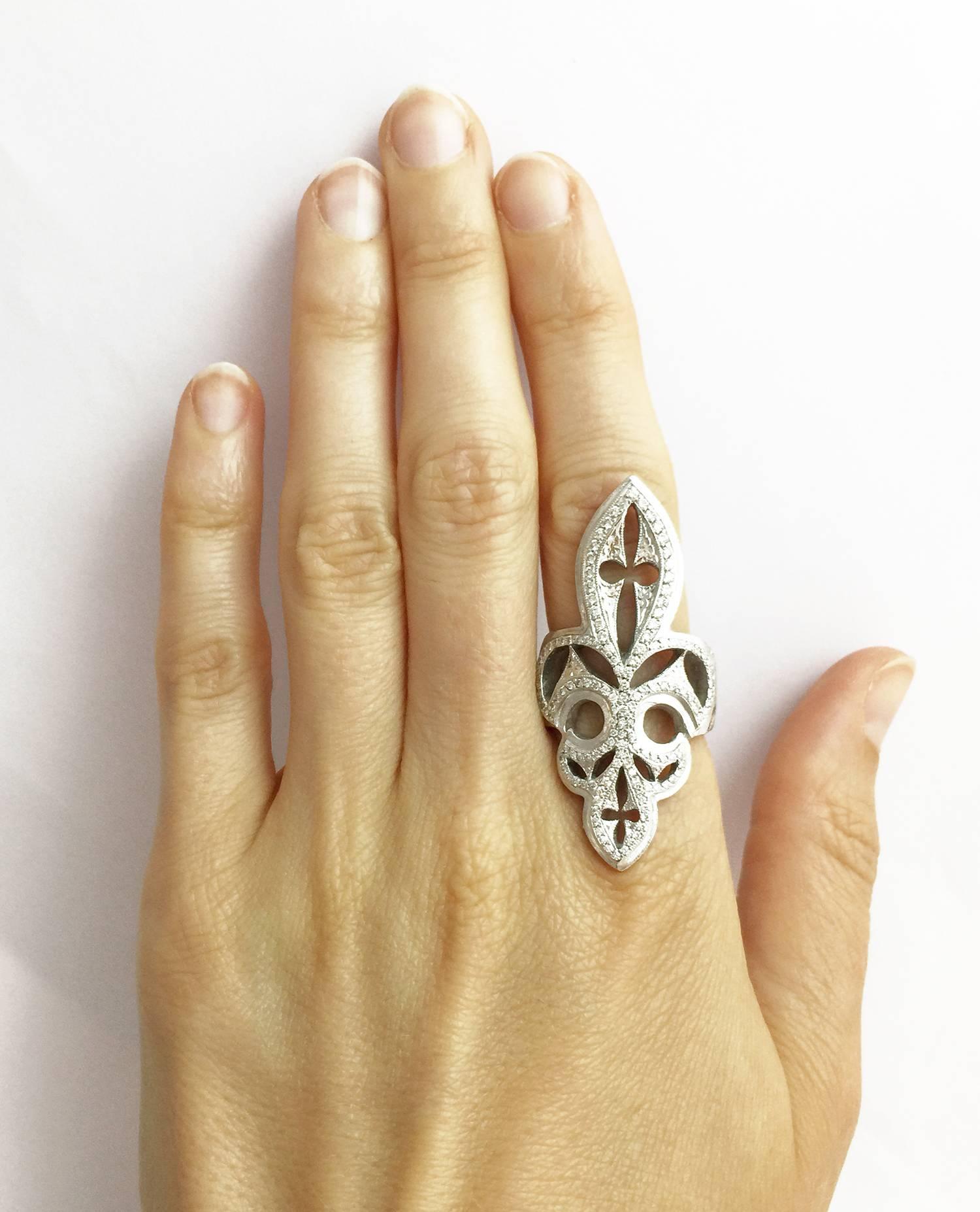 Contemporary Loree Rodkin Diamond Pave Gold Fleur de Lis Cigar Band Ring
