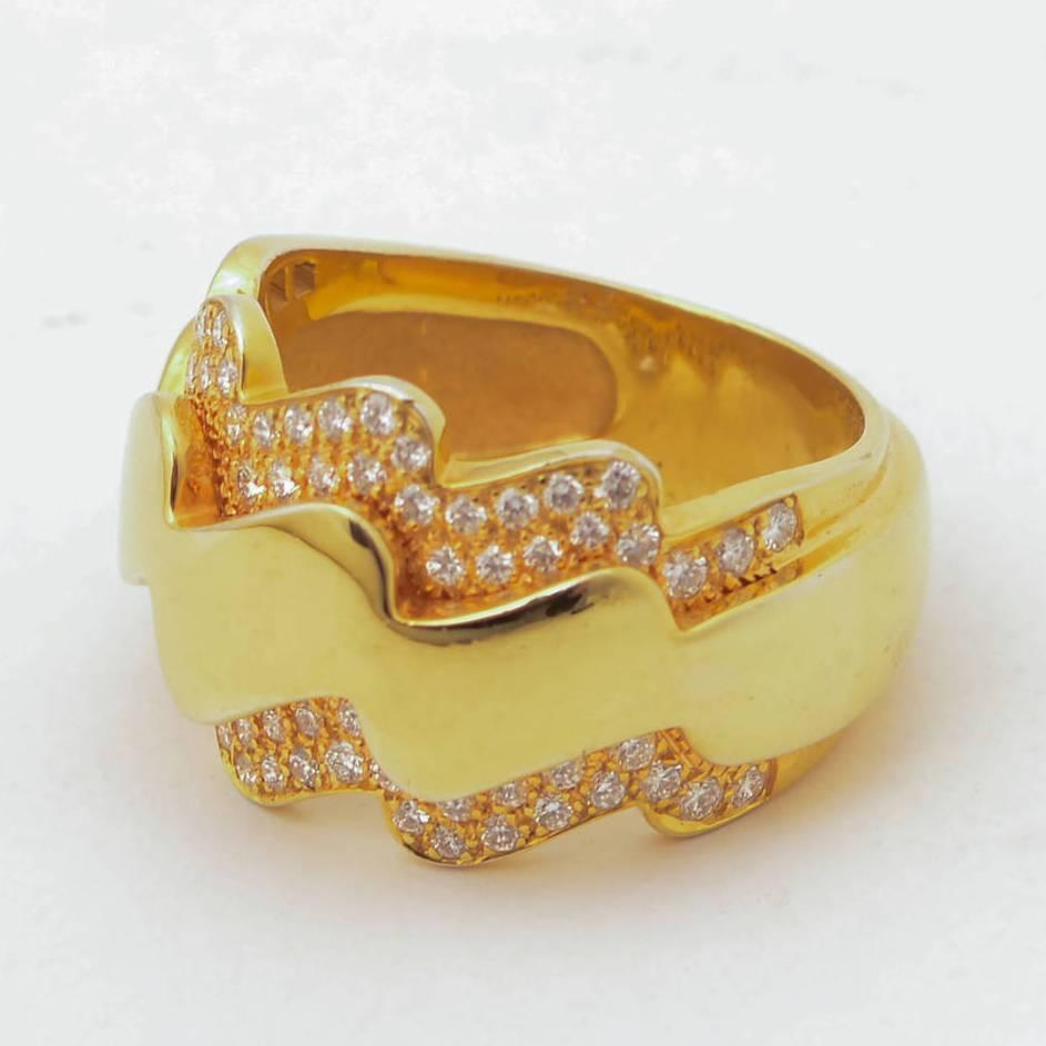 Van Cleef & Arpels Diamond Gold Ring In Excellent Condition In Paris, IDF