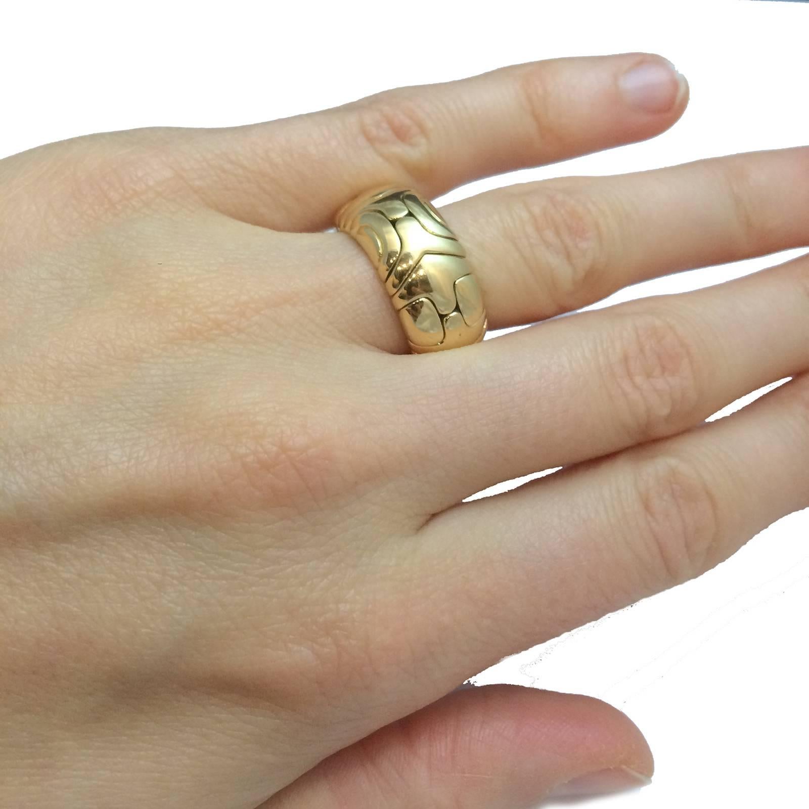 Women's or Men's Bulgari Alveare collection Gold ring and bracelet set 