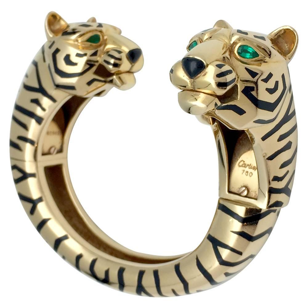 khan bangle