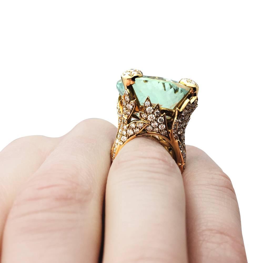 Contemporary Christian Dior Green Beryl Diamond Gold Ring