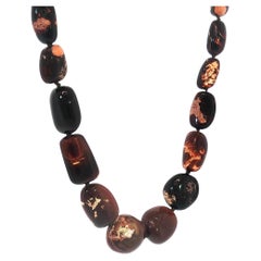 Collana con perline graduate in opale messicano scuro e chiusura in oro giallo 14K, 17"