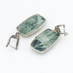 Boucles d'oreilles en clinochlore séraphinite