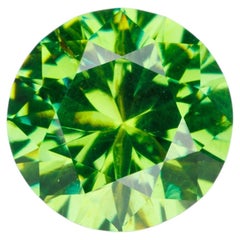 0,76 ct, facettierter russischer Demantoid-Granat mit hoher Dispersion