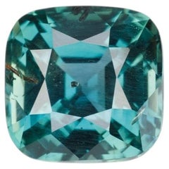 2,44 carats, saphir naturel bleu sarcelle facetté