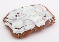 Amedeo "Un'Allegoria" Cameo Brooch Pendant
