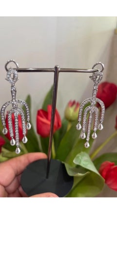Orecchini Chandelier con diamanti e perle naturali 2,54 carati in oro bianco 18 carati