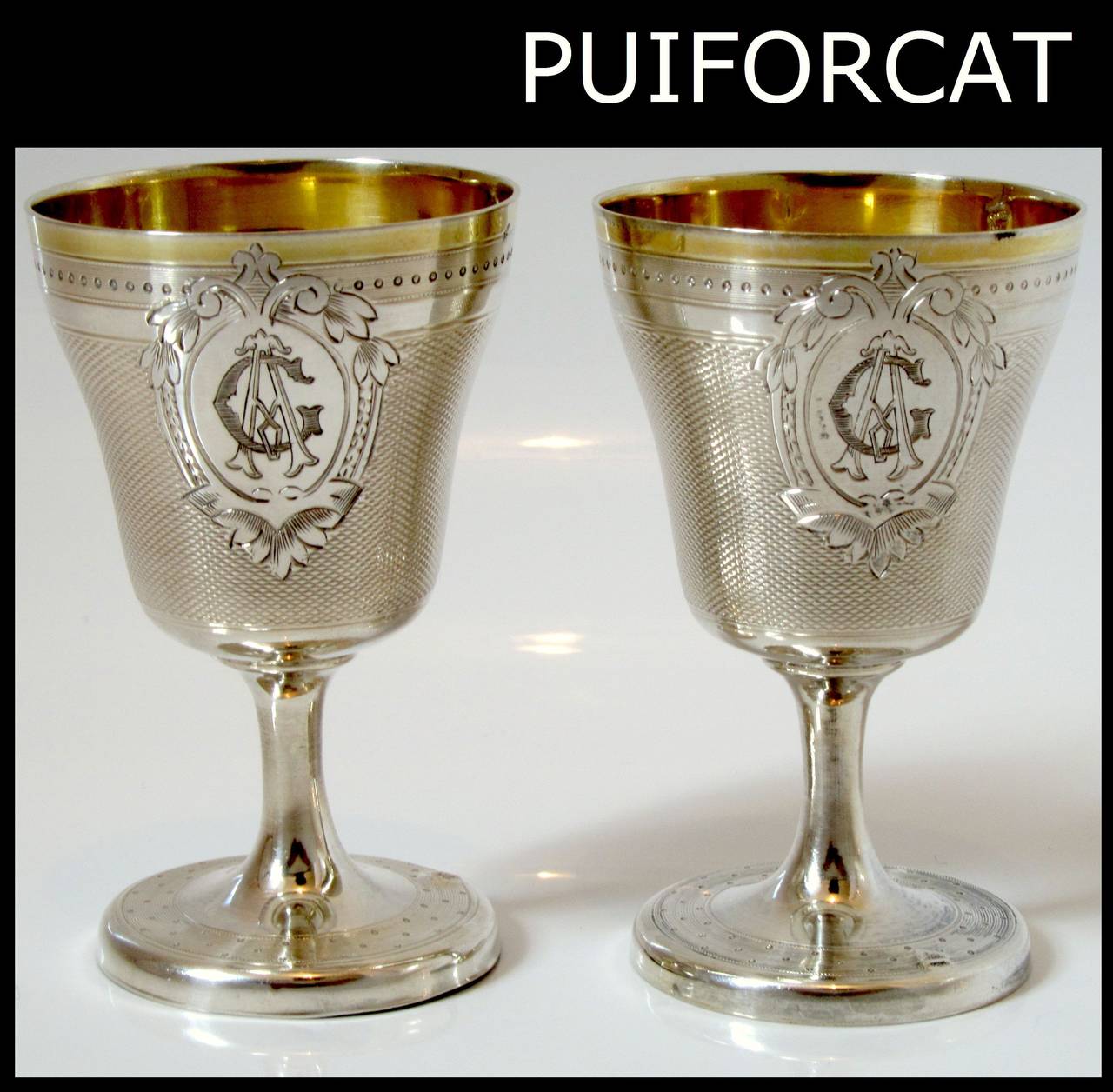 PUIFORCAT Rare Pair French Sterling Silver Vermeil Egg Cups Guilloche

Head of Minerve 1 st titre for 950/1000 French Sterling Silver Vermeil guarantee

A pair of truly exceptional quality for the richness of his decoration and engraving.