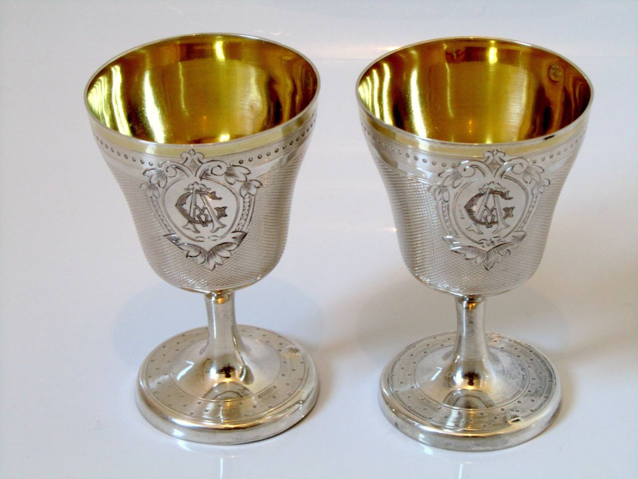 Puiforcat Rare Pair French Sterling Silver Vermeil Egg Cups Guilloche In Good Condition In Triaize, Pays de Loire