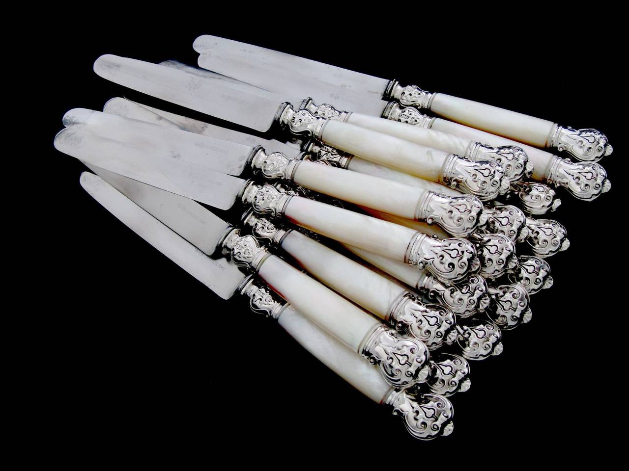 Cardeilhac French Sterling Silver & Pearl Entremet Knife Set 18 pc Napoleon III In Good Condition In Triaize, Pays de Loire