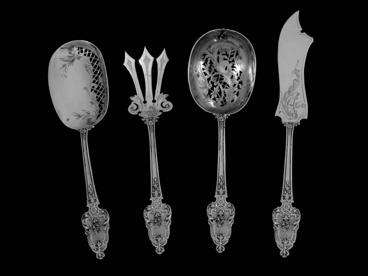 Labat French All Sterling Silver Dessert Hors D'oeuvre Set 4 pc w/box Louis XVI In Good Condition For Sale In Triaize, Pays de Loire