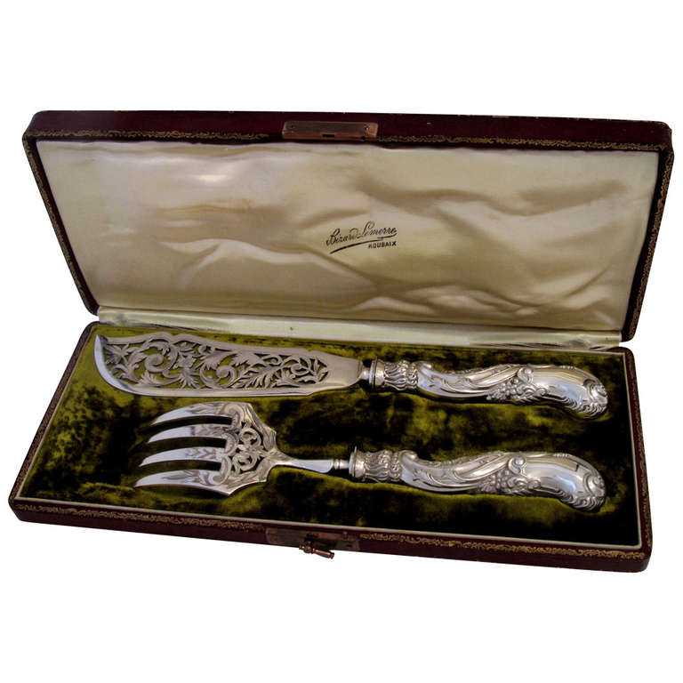SOUFFLOT Gorgeous French Sterling Silver Fish Servers 2 pc Original box Rococo