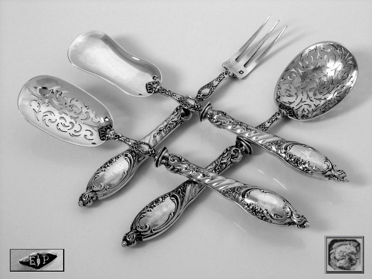Puiforcat French All Sterling Silver Dessert Hors d'Oeuvre Set 4 pc Rococo In Good Condition For Sale In Triaize, Pays de Loire