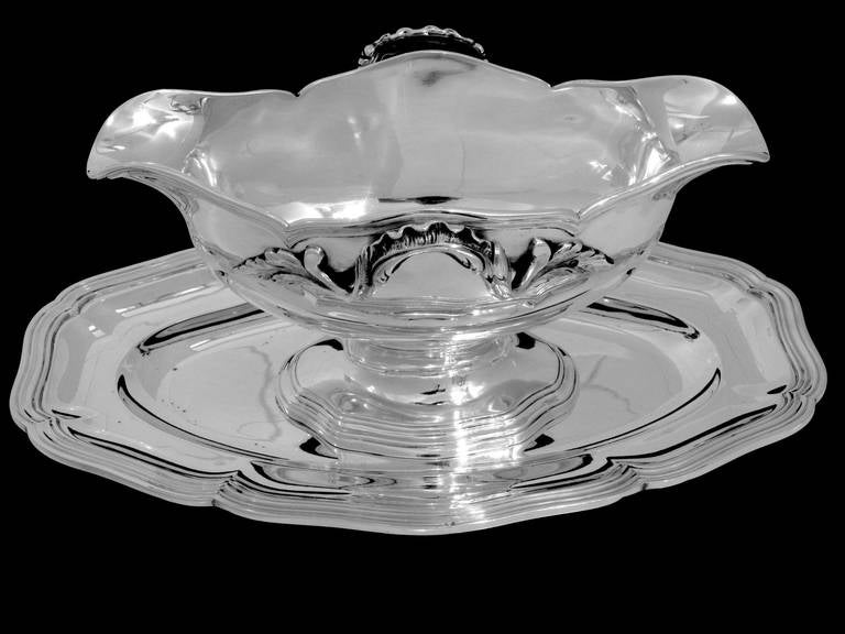 Puiforcat Exceptional French All Sterling Silver Gravy/Sauce Boat w/Tray Rococo For Sale 4
