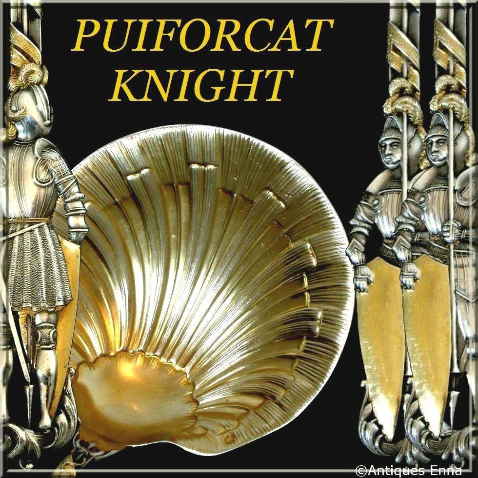 Puiforcat Masterpiece French Sterling Silver Vermeil Strawberry Spoon Knight

A spoon of truly exceptional quality, for the richness of his decoration, not only for his form and sculpting, but also for the multi-coloured which is itself quite