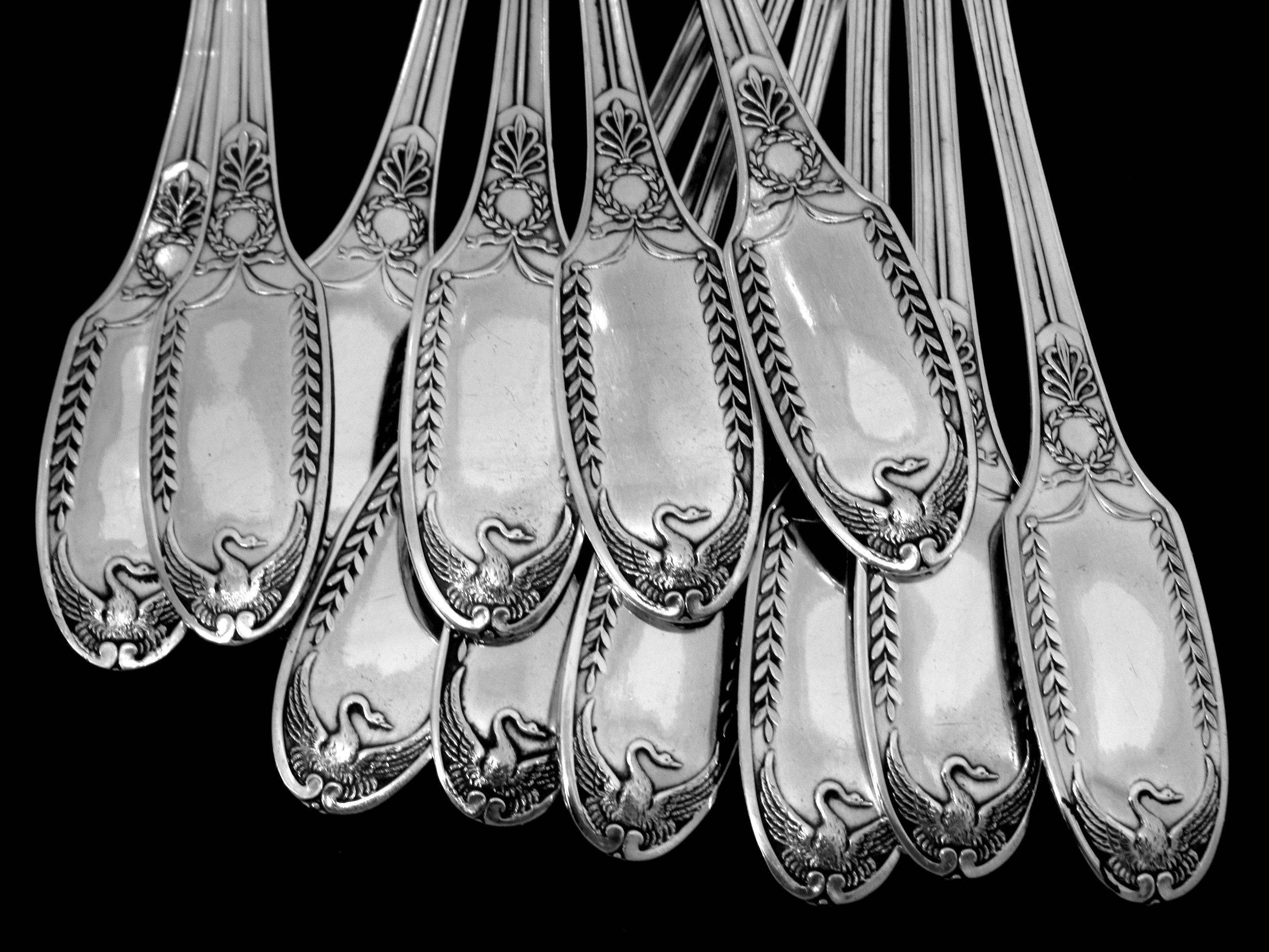 Puiforcat Rare French Sterling Silver Tea or Coffee Spoons Set 12 pc box Swans In Good Condition In Triaize, Pays de Loire
