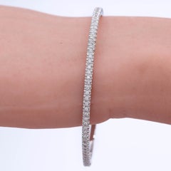 Pulsera tipo brazalete con diamantes de 2,00 quilates de peso total, F VS2-SI1, en oro blanco de 14K, Abe Mor