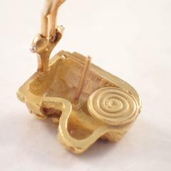 Kieselstein-Cord Gold Dog Earrings