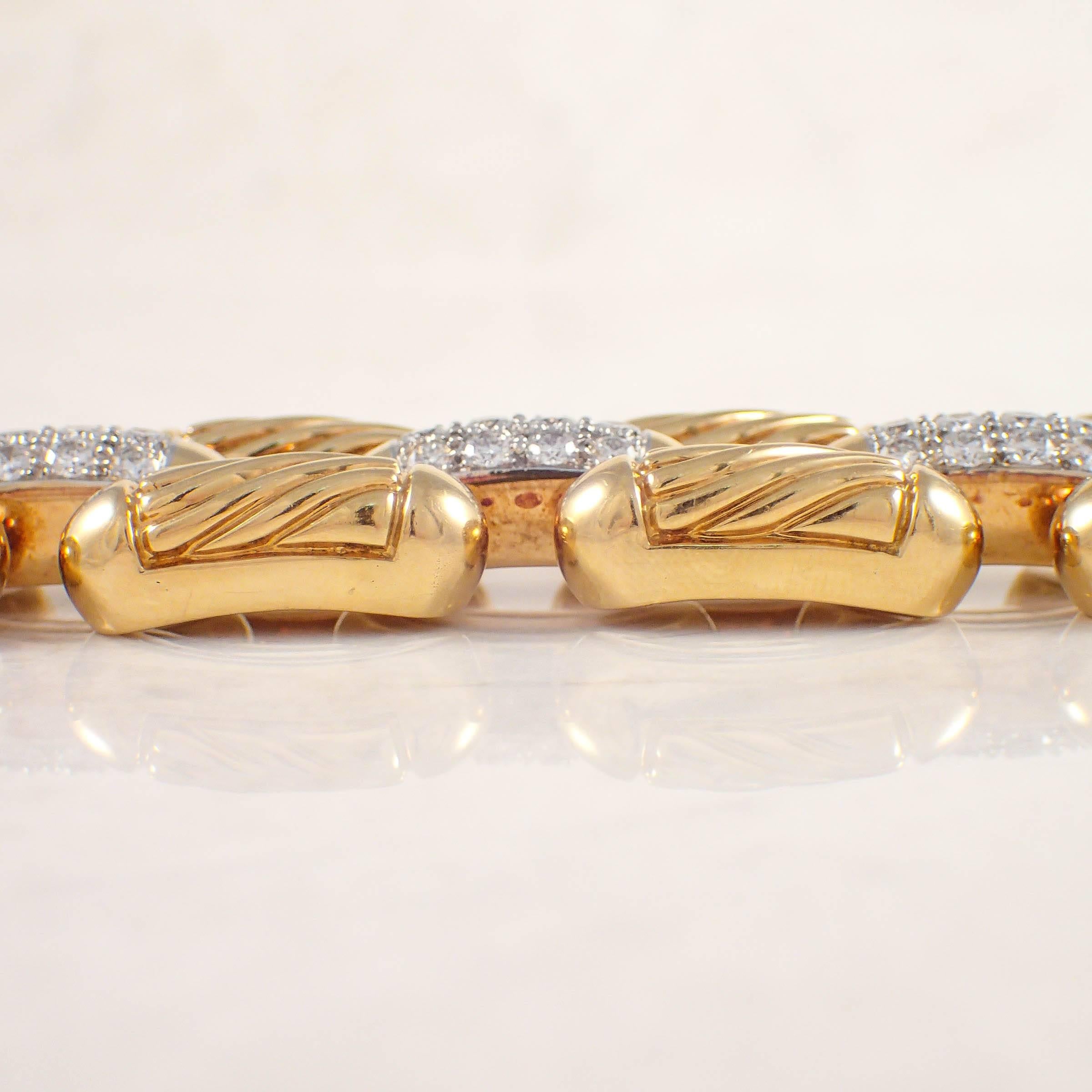 Diamond Gold Link Bracelet In Good Condition For Sale In Portland, ME