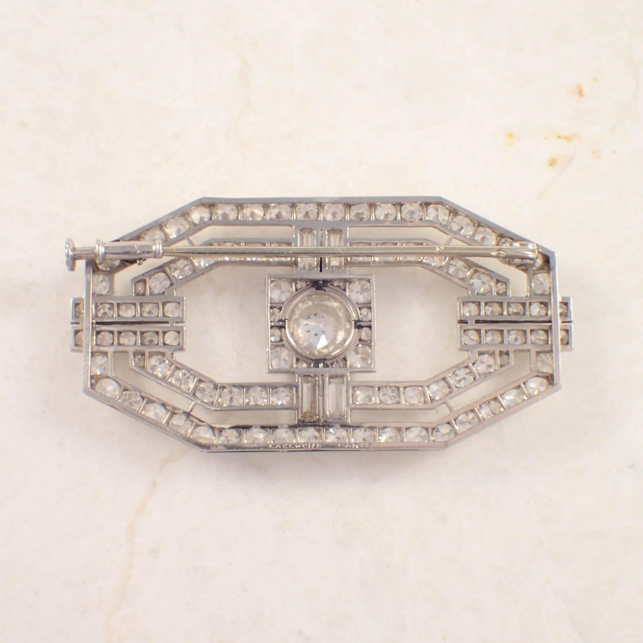 La Cloche Art Deco Diamond Platinum Brooch  For Sale 1