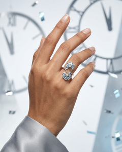 Anillo «Bypas» con aguamarina de 3,90 quilates, banda «Bypas» de oro blanco de 18 quilates, banda con aguamarina y diamantes