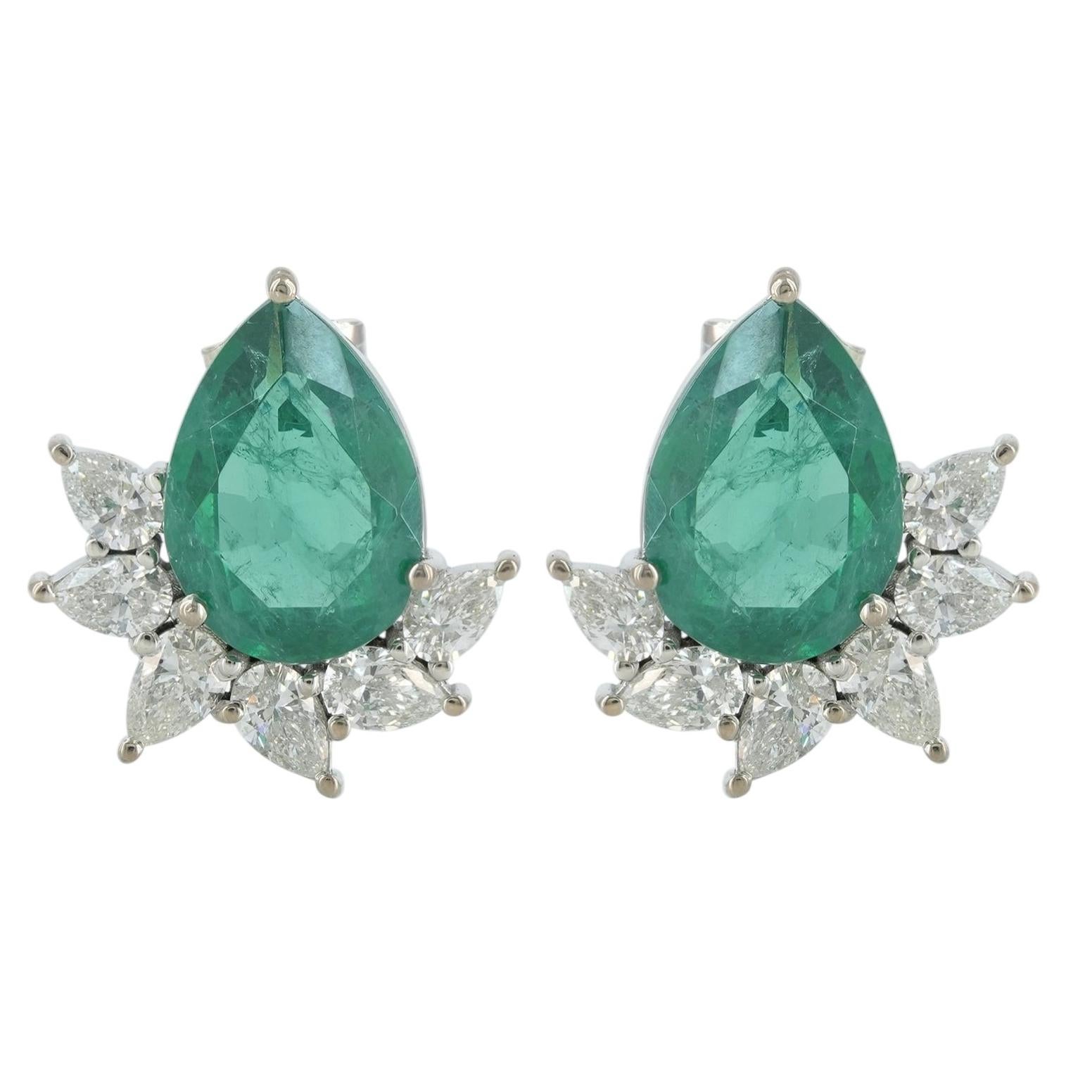 Solid 14k White Gold Natural Diamond Emerald Gemstone Designer Studs Earring For Sale