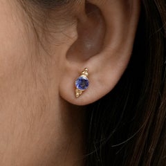 Orecchini a bottone in oro giallo massiccio 14k con tanzanite blu naturale