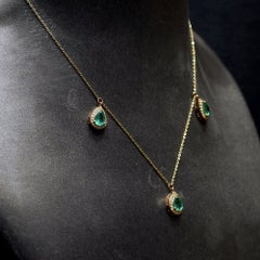 Solid 14k Yellow Gold Genuine White Diamond Emerald Gemstone Necklace Jewelry