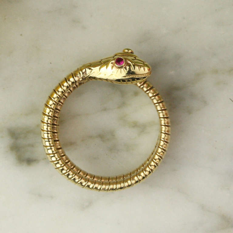 Art Deco Ruby and Gold Snake Wrap Ring In New Condition In Madison area, WI