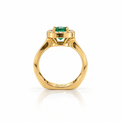 Anillo con halo de diamantes y esmeralda de 0,66 ct en oro amarillo de 18 quilates