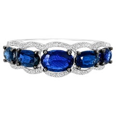 14K White Gold Graduated Sapphire Diamond Band Ring