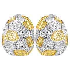 18K White Gold Geometric Beehive Diamond Earrings