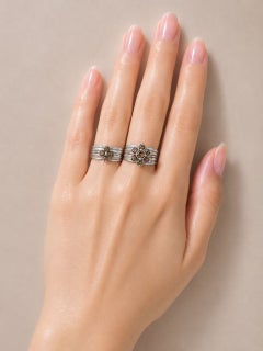 18K White Gold Champagne Diamond Floral Pinky Band Ring Estate