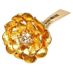 14K Yellow Brushed Gold Diamond Floral Cocktail Ring Estate