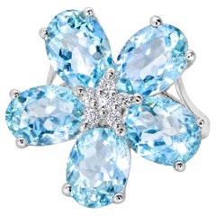 18K White Gold Diamond Aquamarine Floral Ring