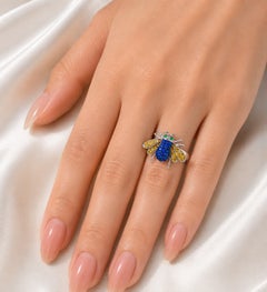 18K White Gold Sapphire Champagne Diamond Emerald Bee Fly Ring Estate