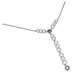Collier à pendentif en or blanc 18 carats orné d'un diamant brun fantaisie – Bijou d'occasion
