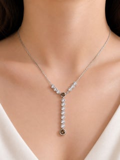 Collier à pendentif en or blanc 18 carats orné d'un diamant brun fantaisie – Bijou d'occasion
