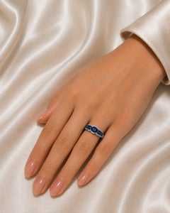 14K White Gold Graduated Sapphire Diamond Band Ring