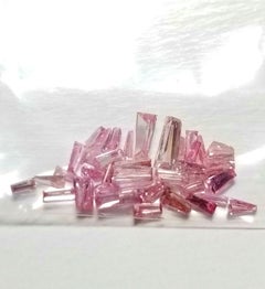 Natural Argyle Australia Fancy Vivid Pink 0.70ct Baguette Mix Cut Diamonds