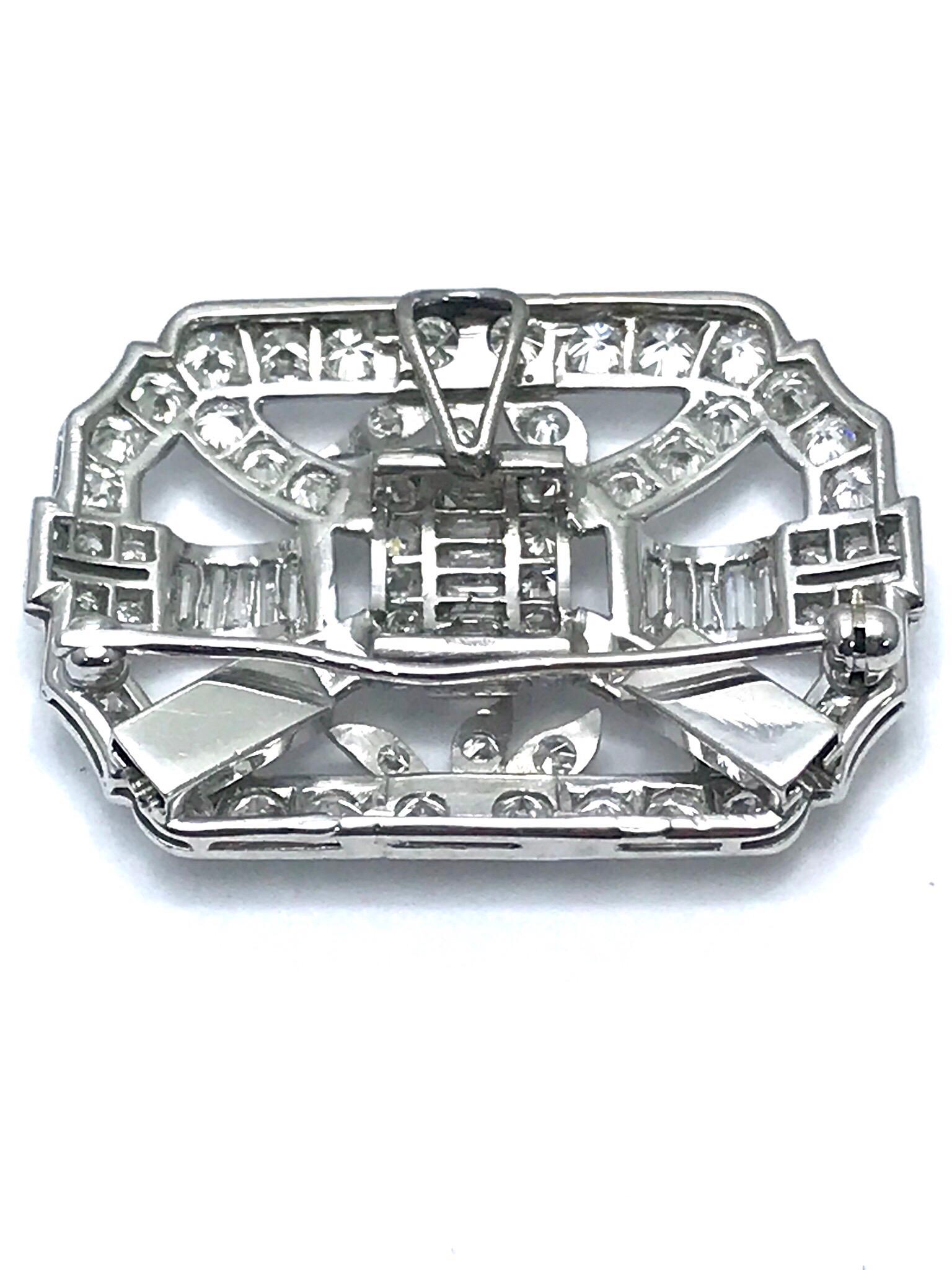 Round Cut 4.10 Carat Diamond Art Deco Style Platinum Brooch Pendant For Sale