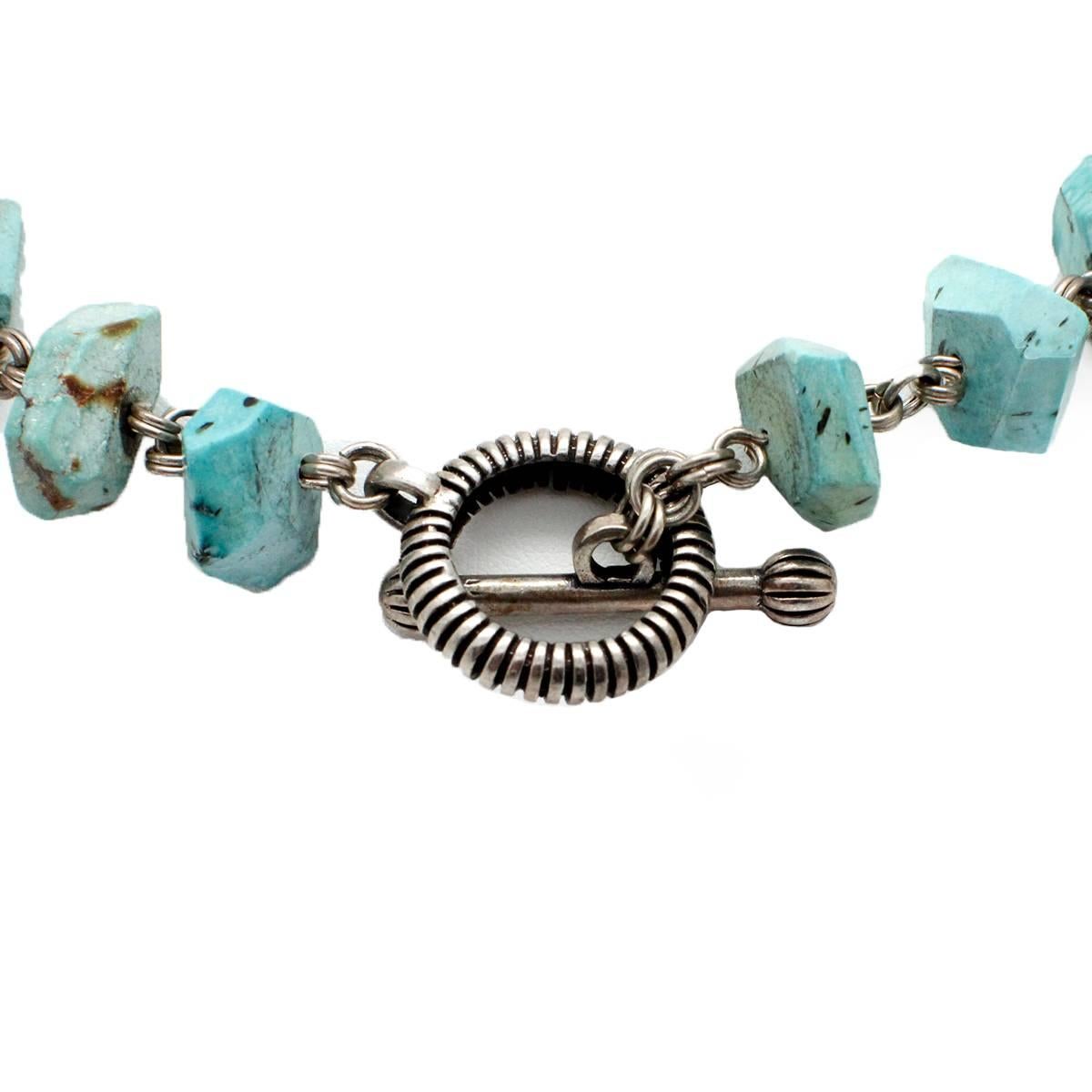 Stephen Dweck Sterling Silver Carved Turquoise Toggle Necklace In Good Condition For Sale In Scottsdale, AZ