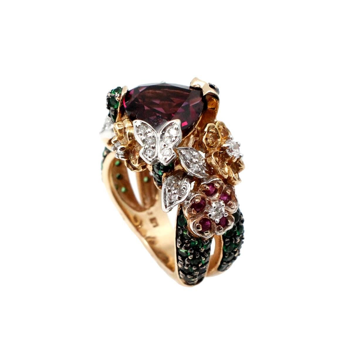 Heart Shaped Garnet Sapphire Tsavorite Diamond Two Color Gold Ring In Excellent Condition For Sale In Scottsdale, AZ
