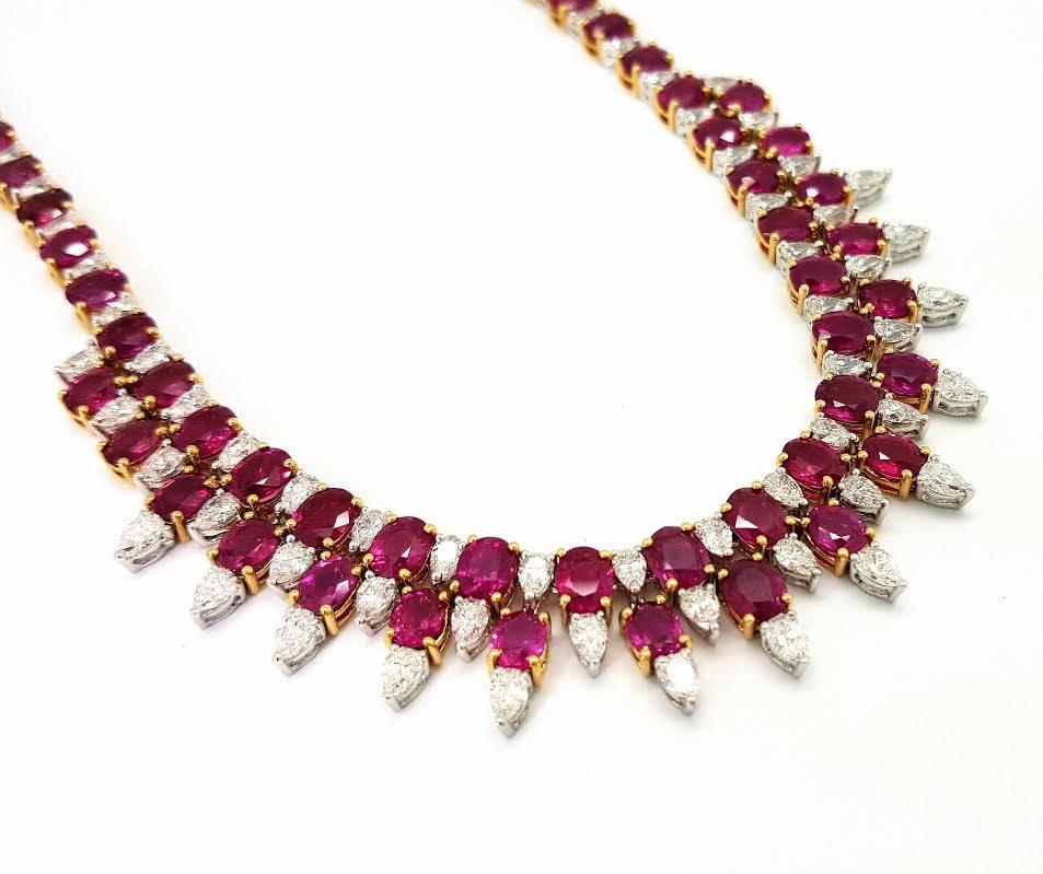 Stunning Ruby Diamond Gold Necklace  In Excellent Condition In Scottsdale, AZ