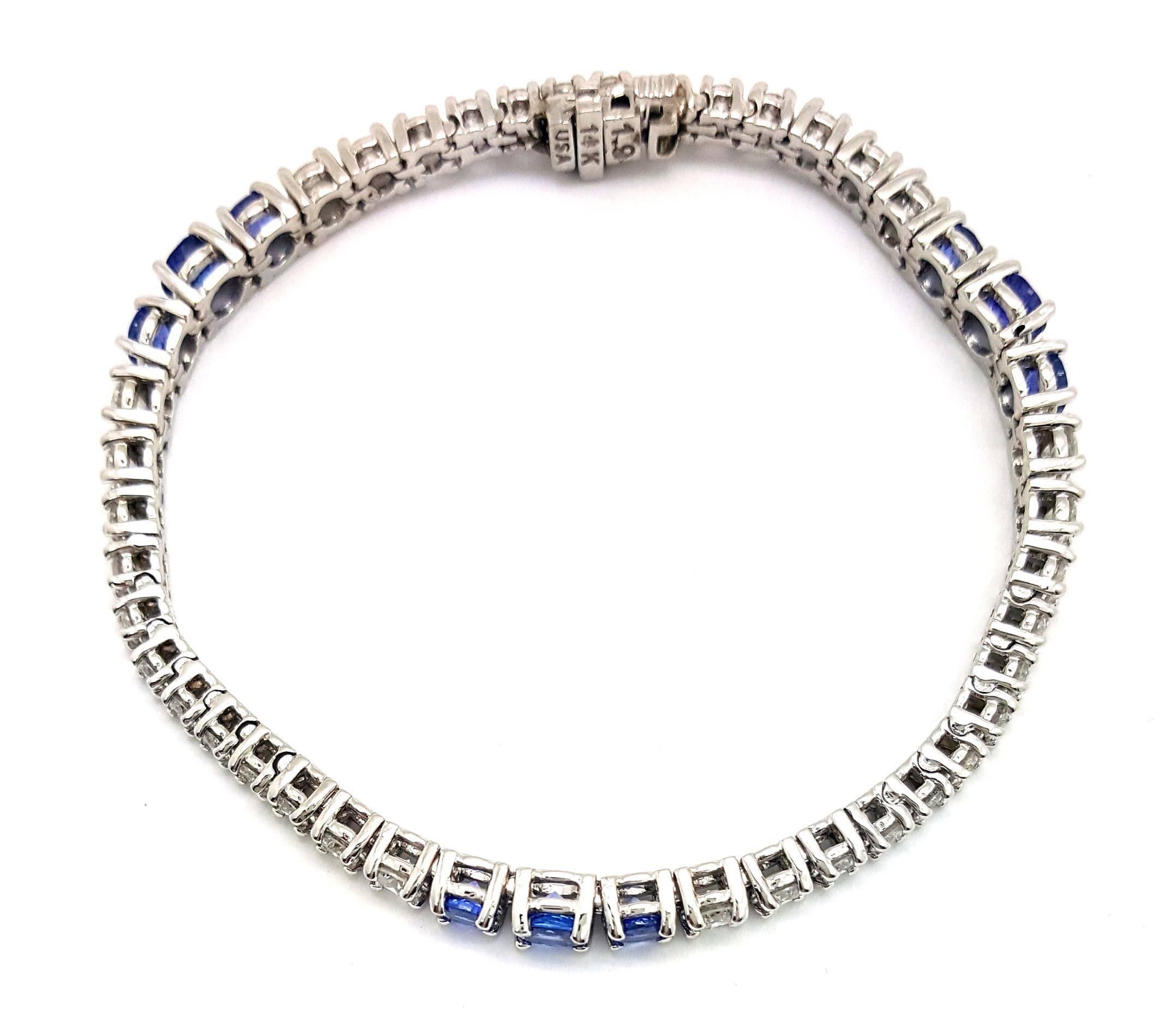 4.40 Carats Diamonds Tanzanite Gold Link Bracelet In Excellent Condition For Sale In Scottsdale, AZ