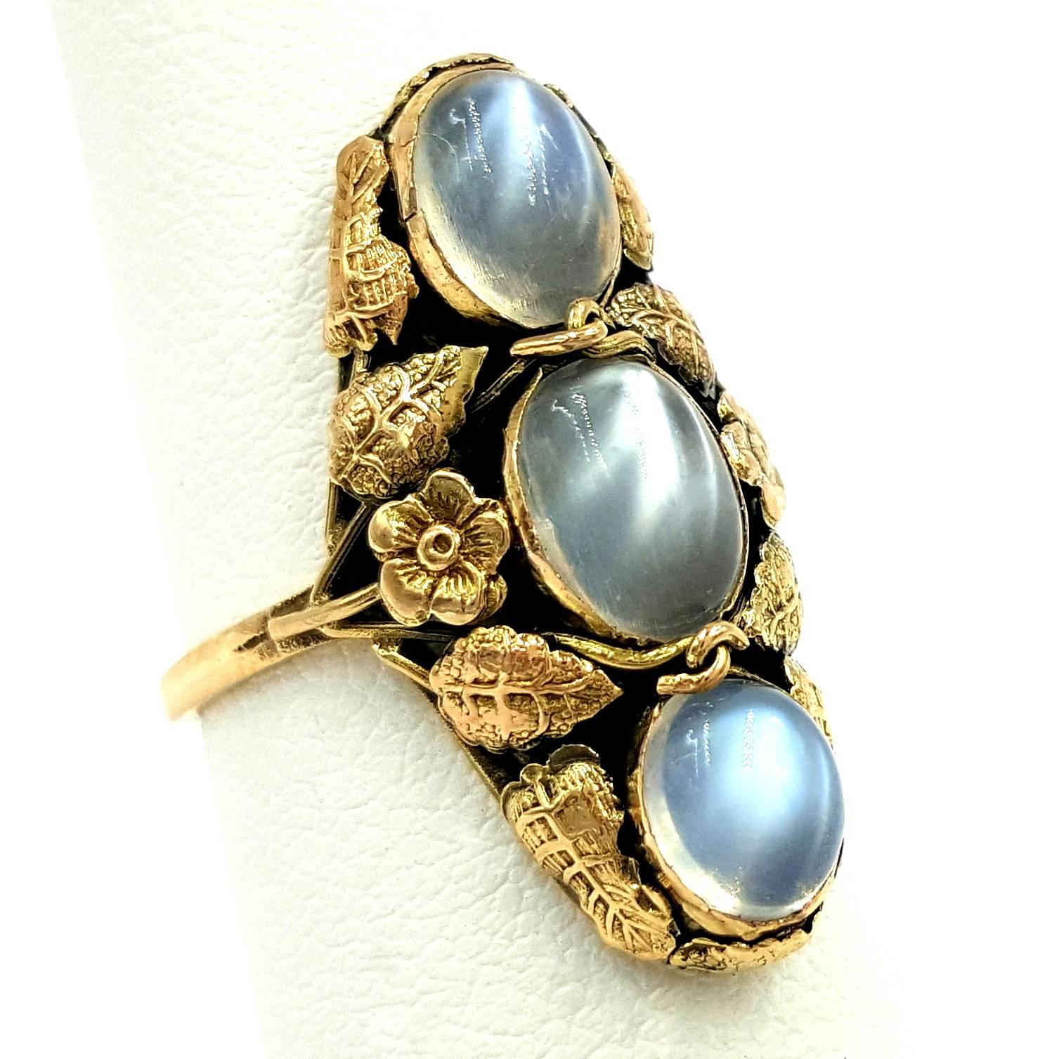 Circa 1894 to 1924 Arts and Crafts Gorgeous Vivid Blue Moon Stone 14kt Gold Ring For Sale 3